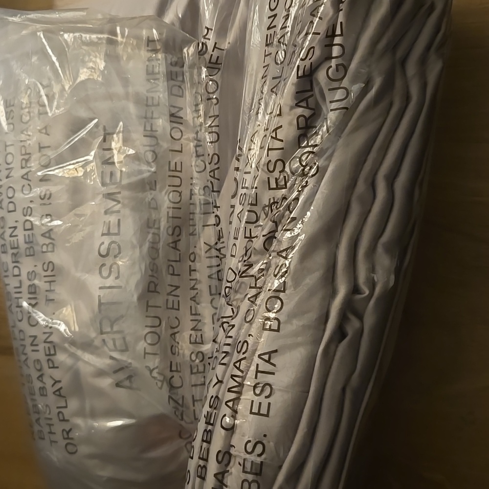 BNWT Quince Bamboo Duvet Cover - Picture 7 of 7